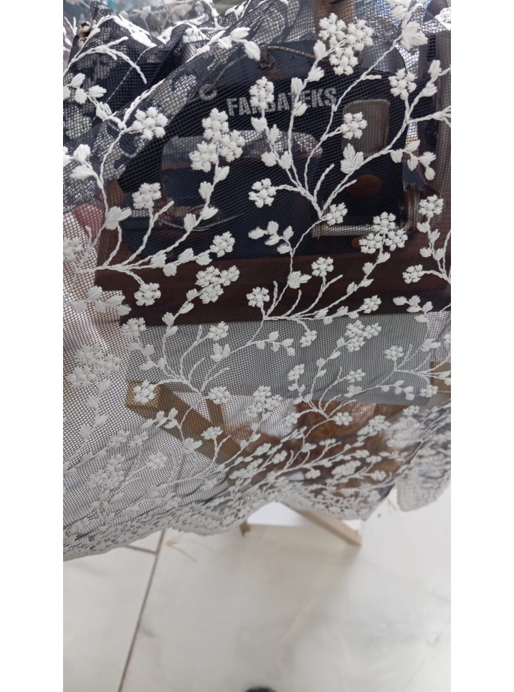 Renk Geçişli Papatya Desen Gri Tül Perde Renk Geçişli Papatya Desen Gri Tül Perde